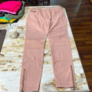 Detailed pink skinny jeans
